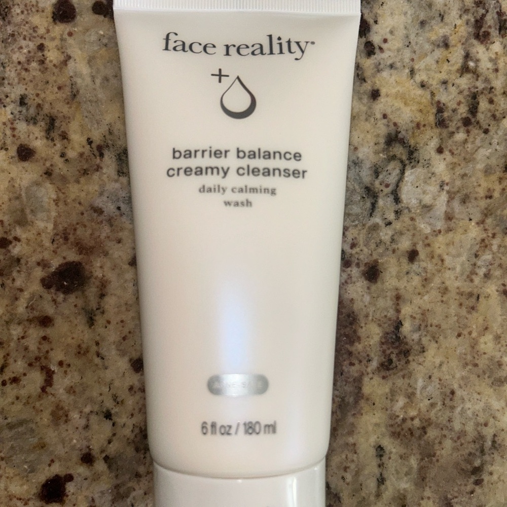 Face reality barrier balance cream cleanser
